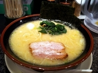 「ラーメン（醤油） 固さ・濃さ・油 すべて普通」@濃厚とんこつラーメン 芦家の写真