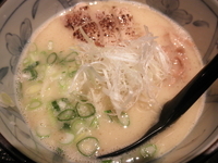 「濃厚鶏そば+替玉 「700円+100円」」@ブラウンの写真