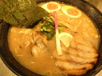 「龍如らーめん+大盛  「850円+100円」」@龍が如しの写真