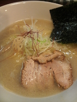 「塩とんこつらーめん 600円」@麺屋 蓮花の写真