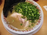 「らぁめん+替玉+葱」@九州大分らぁめん たまがった 伊勢佐木町店の写真