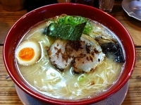 「鳳鳴らーめん 大盛+煮玉子」@鳳鳴軒 東灘本店の写真