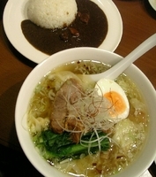 「雲呑麺半カレーセット」@支那そば屋 インデアンの写真