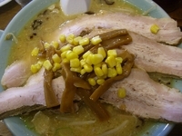 「味噌ラーメン￥650+チャーシュー￥400+餃子￥350+瓶ビー」@サッポロラーメン羆の写真