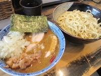 「かれあつ中盛+半肉+刻み玉ねぎ」@狼煙 〜NOROSHI〜の写真