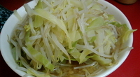 「豚らーめん（麺少なめ、にんにく、野菜） ￥750」@ラーメン二郎 ひばりヶ丘駅前店の写真