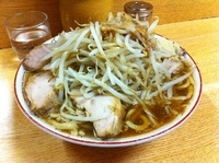 「Wチャーシュー麺 ヤサイアブラニンニク」@ラーメン二郎 環七新代田店の写真