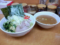 「つけ麺、大盛」@横浜ラーメン 町田家 新百合ヶ丘店の写真