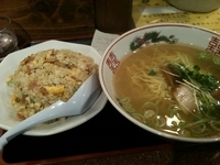 「塩らーめん（480円）+チャーハン（580円）」@ラーメン王の写真