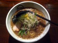 「濃厚醤油ラーメン」@麺や すする 本店の写真