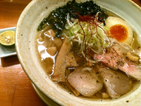 「魚元素らーめん（塩）710円」@麺元素の写真