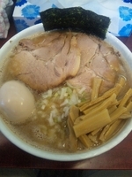 「濃厚ラーメン+大盛+特製 700+100+150=950円」@麺家 一鶴の写真