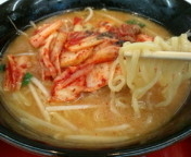 「キムチ味噌ラーメン770円」@くるまやラーメン 大谷田店の写真