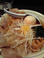 「肉そば+味玉」@中華そば 清水の写真