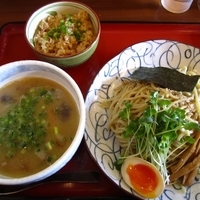 「本日のランチB（鶏塩キノコつけ麺（並250g）+今日のごはん）8」@支那そば 竹風の写真