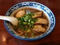 「九条ねぎラーメン+味玉+炙りチャシュー（￥450+￥100+￥3」@麺屋いつきの写真