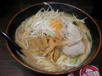 「味噌ラーメン（800円）おにぎりサービス」@上野大勝軒の写真