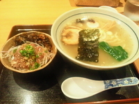 「塩そば（800円）+季節のご飯（300円）」@味処 むさし野の写真