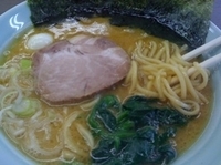 「豚骨醤油ラーメン（味濃いめ） 680円」@横浜家系ラーメン 藤家の写真