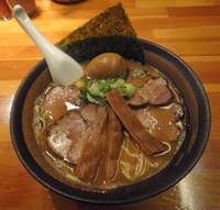 「味玉ちゃしゅうめん（中盛無料、こってり）1100円」@瞠 池袋店の写真