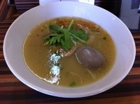 「トリシオパイタンラーメン （+煮卵）」@ラーメン ロケットキッチンの写真