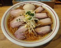 「特製中華そば900円+麺の大盛150円」@西尾中華そばの写真