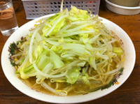 「普通盛 小 ヤサイ」@ラーメン二郎 品川店の写真