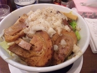 「お塩小太郎大300g（野菜、脂、タレ増し）850円+肉増し250」@麺屋 レノンの写真