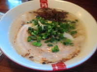「豚王ラーメン（バリカタ）」@ラーメン凪 豚王 渋谷店の写真