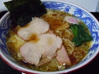 「手打ち中華そばワンタン入り」@とら食堂 福島物産展の写真