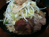 「小豚 ニンニクアブラ」@ラーメン二郎 めじろ台法政大学前店の写真