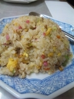 「赤のれんラーメン+炒飯」@ラーメン居酒屋 赤のれん&とん吉 総本店の写真