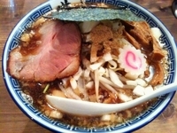 「背脂醤油ラーメン（750円）」@井田商店の写真