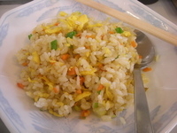 「半チャーハン150円」@西安刀削麺 恒祥の写真