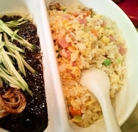 「ジャージャン麺+五目チャーハン（850円）」@北京の写真