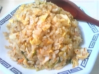 「キムチ入り焼きめし（普通）￥550+餃子￥200」@まるやすラーメンの写真