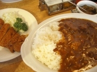 「カレーライス500円 豚ロースカツ300円 大盛り」@カレー キッチン まじまの写真
