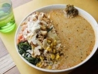 「シャンティーカレー（+グリーン）」@shanti curryの写真