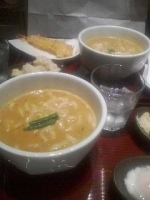 「カレーうどん +えび天+温泉玉子」@巣鴨カレーうどん 古奈屋 アトレ上野店の写真