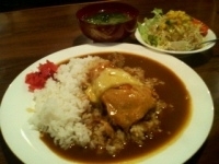 「特製チキンカレー（サラダ・味噌汁付）（900円）」@軽食・喫茶 珈夢居亭の写真