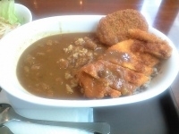 「本日のカレー（チキン コロッケ）」@Curry de Cafe UTSUWA（器）の写真