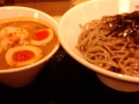 「カレーチーズつけ蕎麦（大大）880円+味玉（クーポン利用）」@つけ蕎麦 安土 高田馬場本店の写真