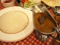 「ビーフ角切りカレー（中辛）1100円」@ベンガルの写真