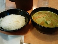 「パリパリチキングリーンスープカレー」@カレーハウスCoCo壱番屋 豊島区西池袋店の写真