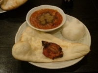 「シングルセット（チキンスパイシーマサラ・ナン&ライス・タンドリチ」@インド料理 ミルチの写真