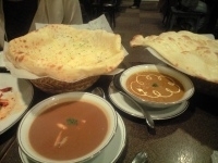 「ココナッツチキンカレー+ナン」@SINGPA PURAの写真