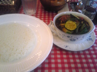 「10種類の具だくさん夏野菜カレー +ミニサラダ、ミニナン」@ベンガルの写真