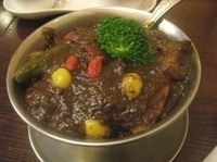 「和牛ビーフカレー+季節の野菜」@欧風カレー&シチュー専門店 トマトの写真