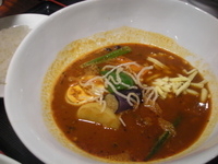 「黒納豆とオクラのスープカレー880円チーズ150円」@スパイスピエロ 銀座店の写真