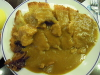 「昭和の紙カツカレー1,280円+ミックスフライ1,580円+ボル」@たいめいけんの写真